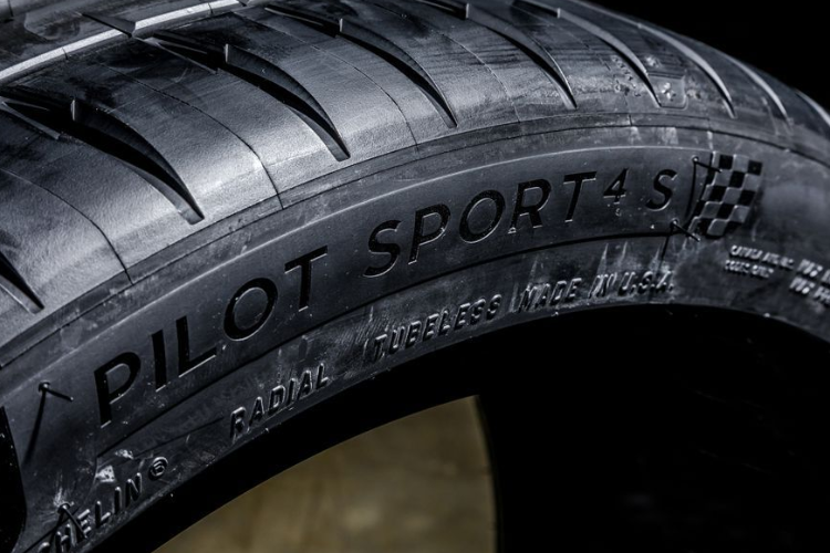 7 sinais que a durabilidade do seu pneu